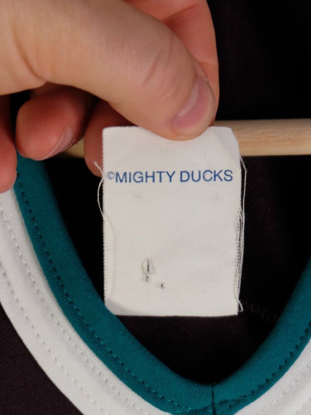 Vintage Anaheim Mighty Ducks Jersey Mens Medium Purple NHL CCM Blank - Picture 8 of 9